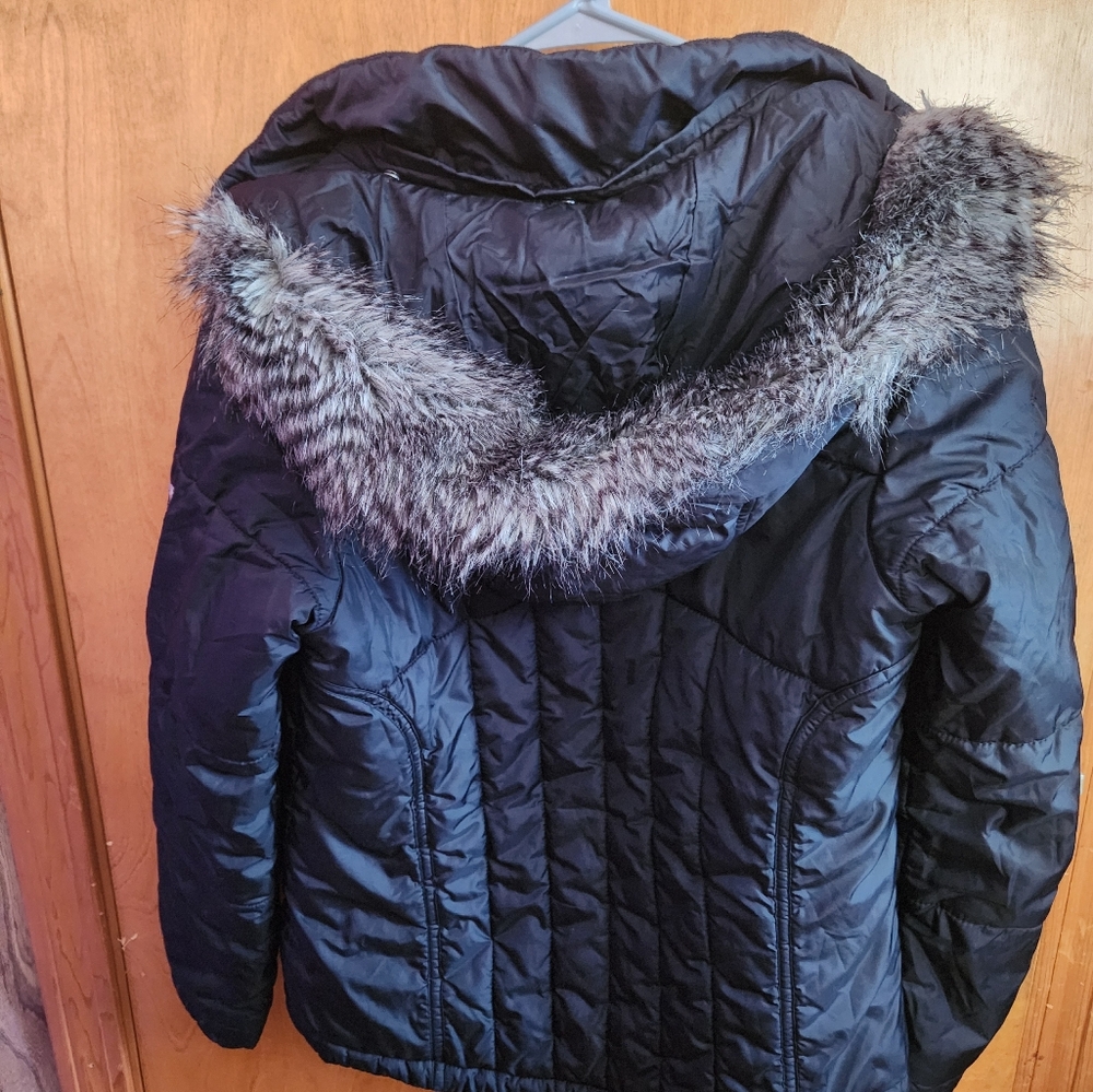 Women's Black Quilted Jacket with Faux Fur Trim